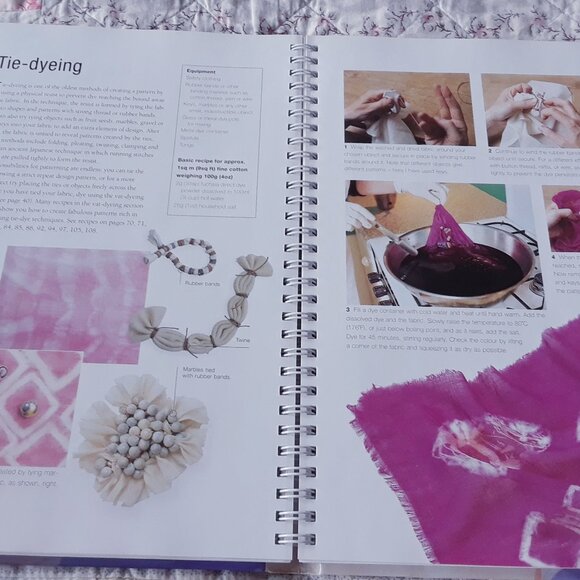 The Fabric & Yarn Dyers Handbook - Picture 9 of 13